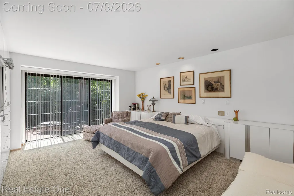 6273 Celeste Road West Bloomfield Charter Township MI 48322