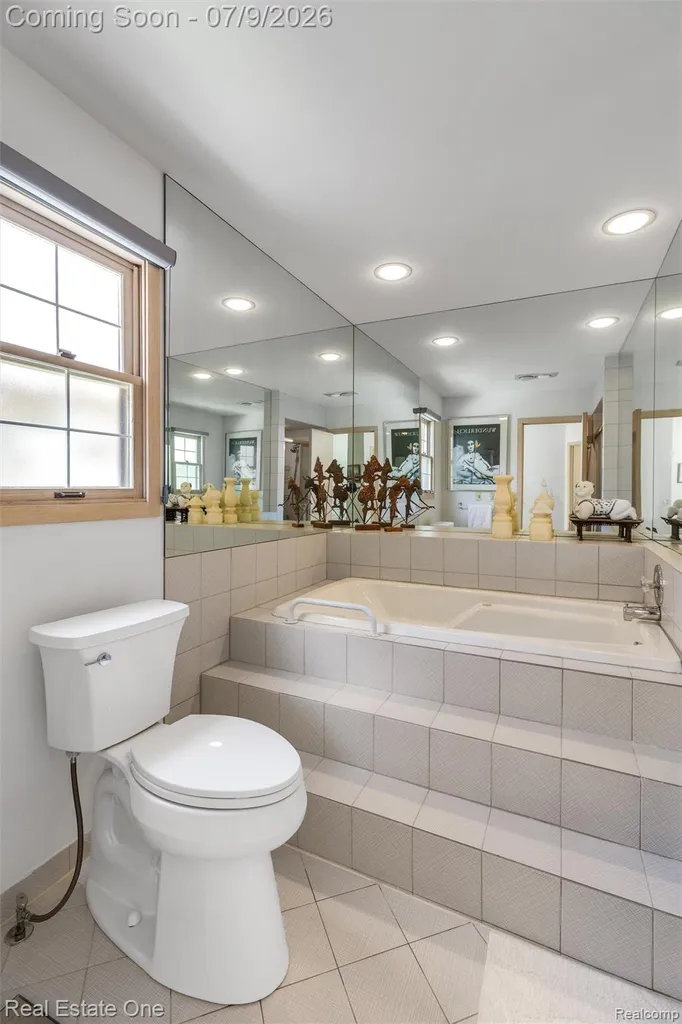 6273 Celeste Road West Bloomfield Charter Township MI 48322