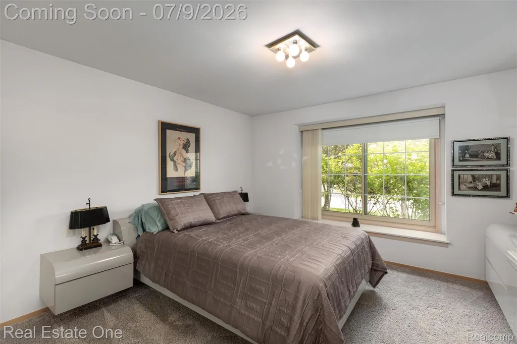 6273 Celeste Road West Bloomfield Charter Township MI 48322