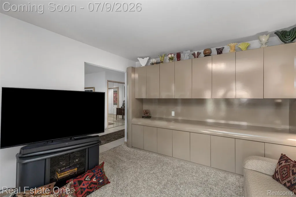 6273 Celeste Road West Bloomfield Charter Township MI 48322