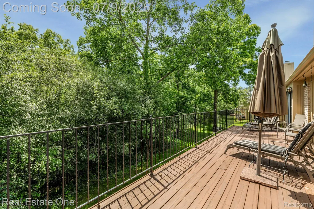 6273 Celeste Road West Bloomfield Charter Township MI 48322
