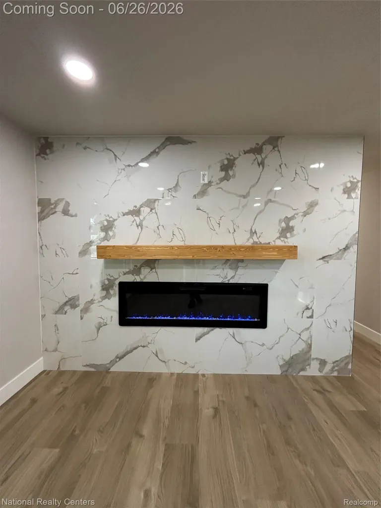 2362 Milverton Drive Troy City MI 48083