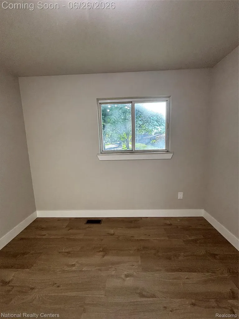 2362 Milverton Drive Troy City MI 48083
