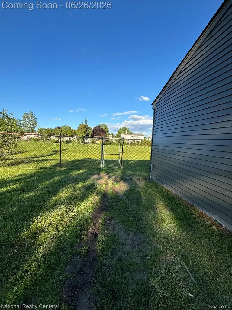 2362 Milverton Drive Troy City MI 48083