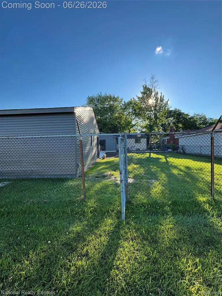 2362 Milverton Drive Troy City MI 48083