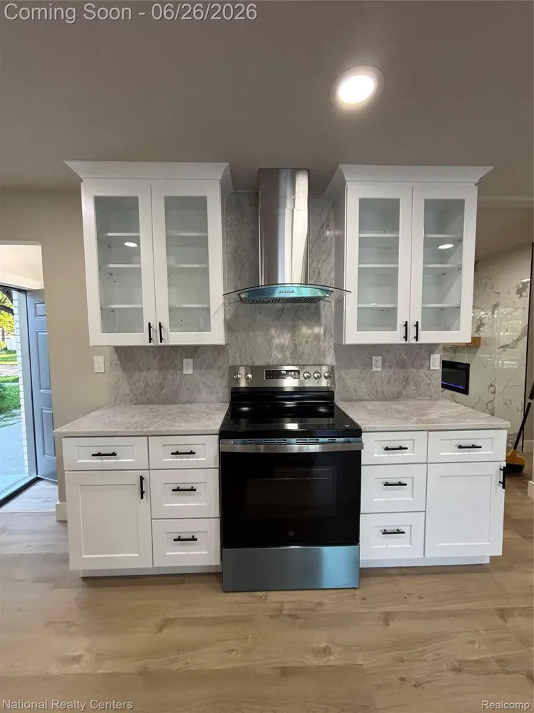 2362 Milverton Drive Troy City MI 48083