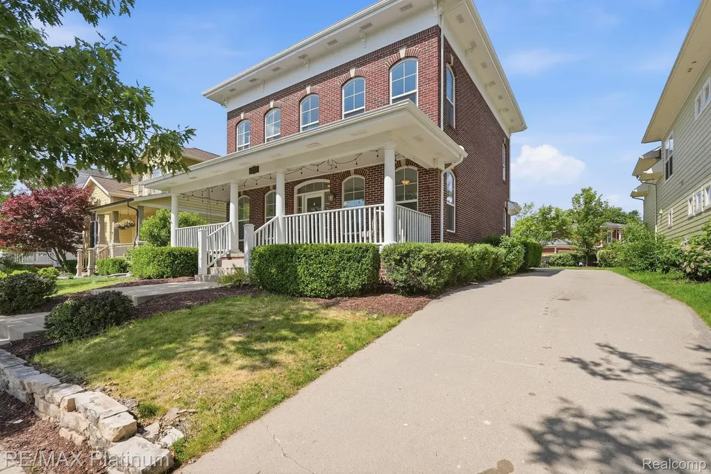 1713 Town Commons Drive Howell City MI 48855