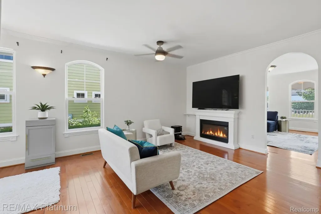 1713 Town Commons Drive Howell City MI 48855