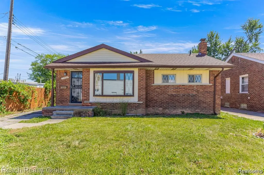 11430 Lenore Redford Charter Township MI 48239