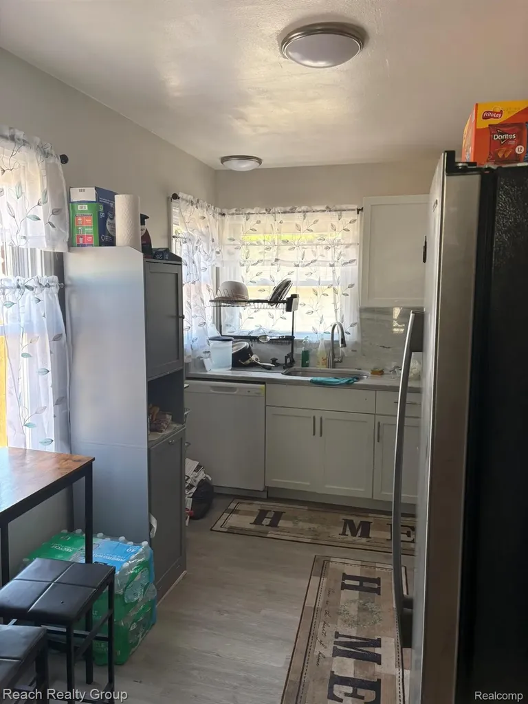 11430 Lenore Redford Charter Township MI 48239