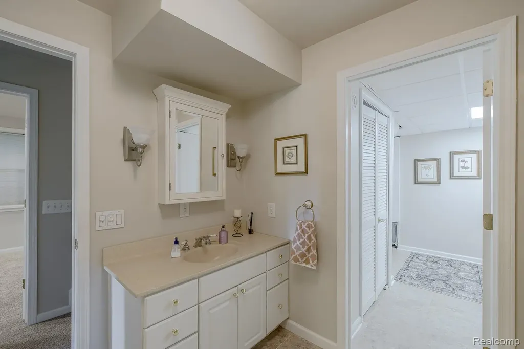 4780 Hillcrest Drive Independence Charter Township MI 48346