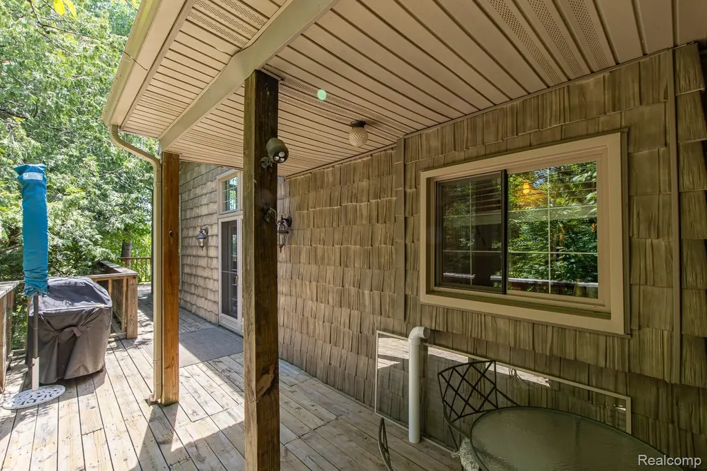 4780 Hillcrest Drive Independence Charter Township MI 48346