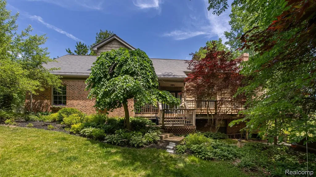4780 Hillcrest Drive Independence Charter Township MI 48346