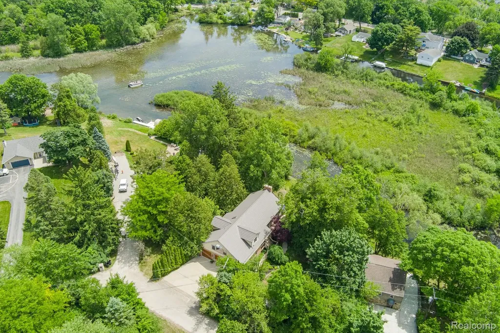 4780 Hillcrest Drive Independence Charter Township MI 48346