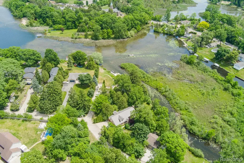 4780 Hillcrest Drive Independence Charter Township MI 48346