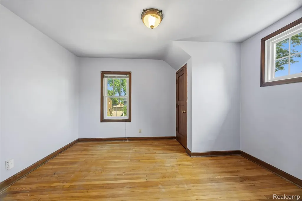 22637 Park Street Dearborn City MI 48124