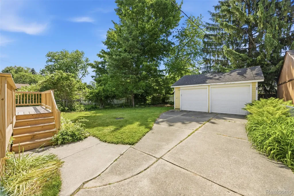 22637 Park Street Dearborn City MI 48124