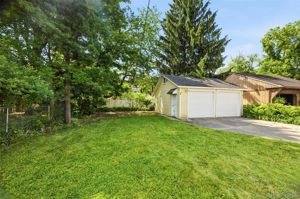 22637 Park Street Dearborn City MI 48124
