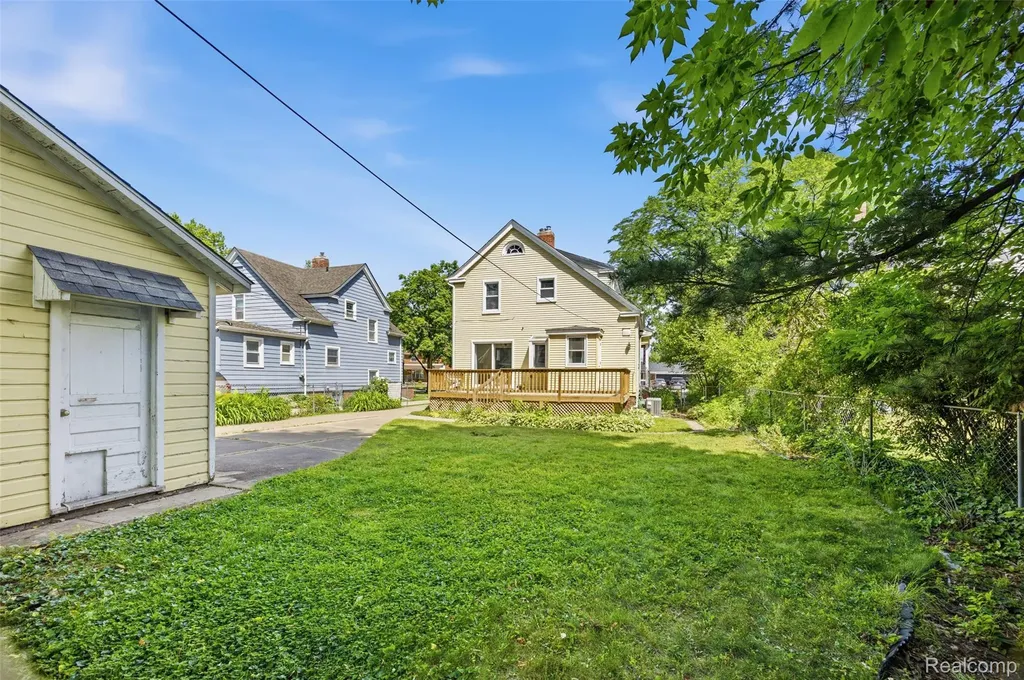 22637 Park Street Dearborn City MI 48124