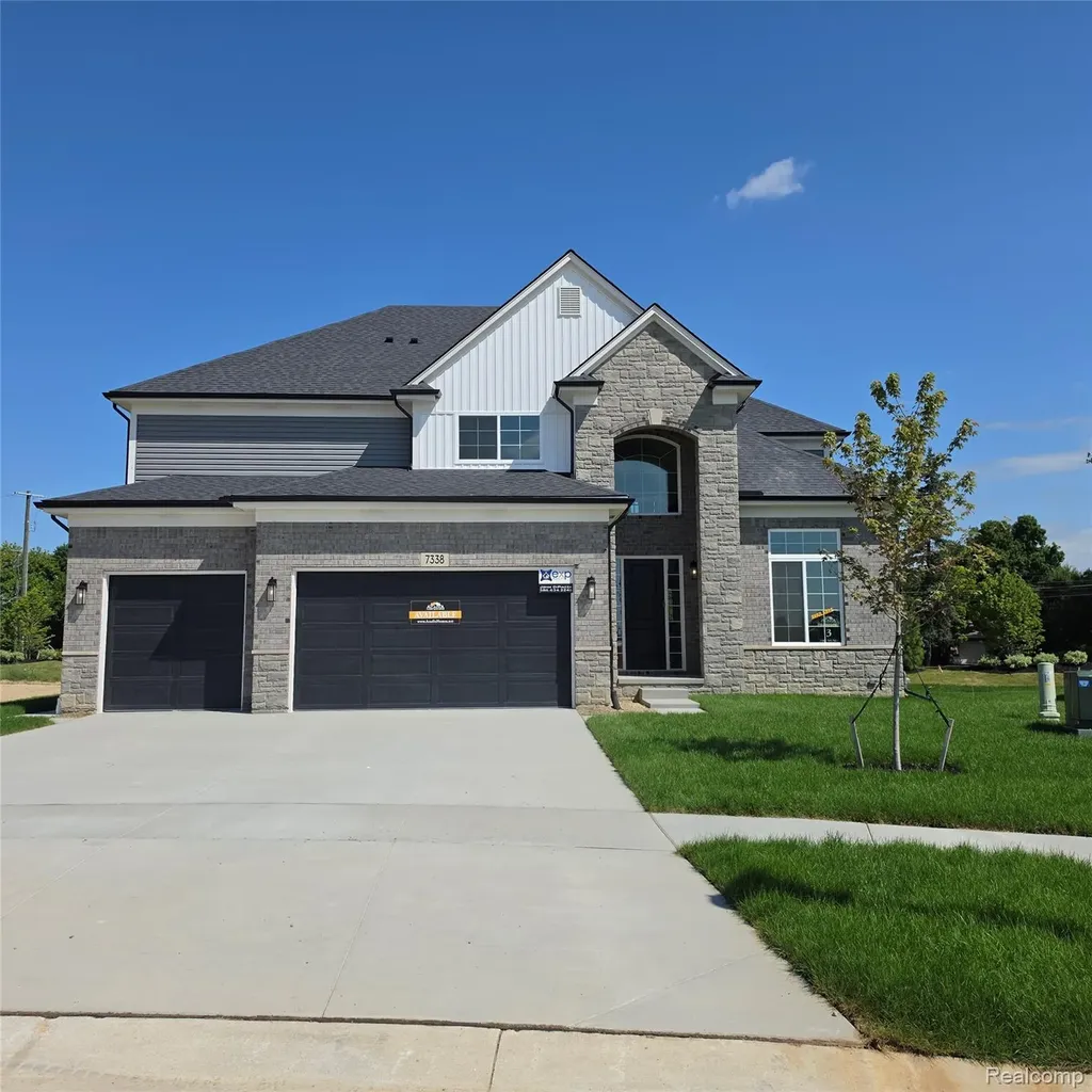 7338 Brys Drive Shelby Charter Township MI 48316