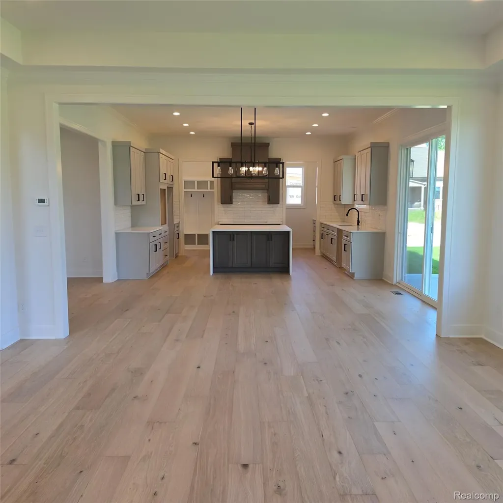 7338 Brys Drive Shelby Charter Township MI 48316