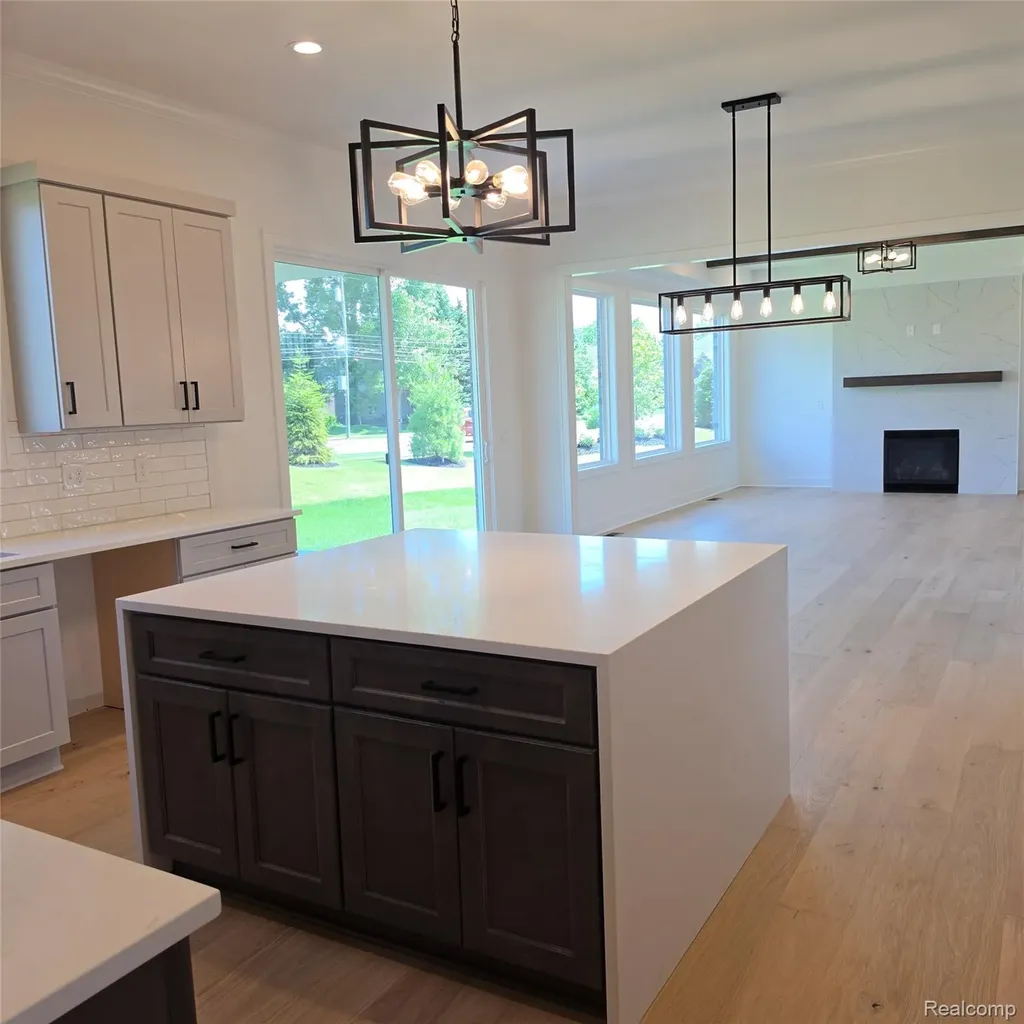 7338 Brys Drive Shelby Charter Township MI 48316