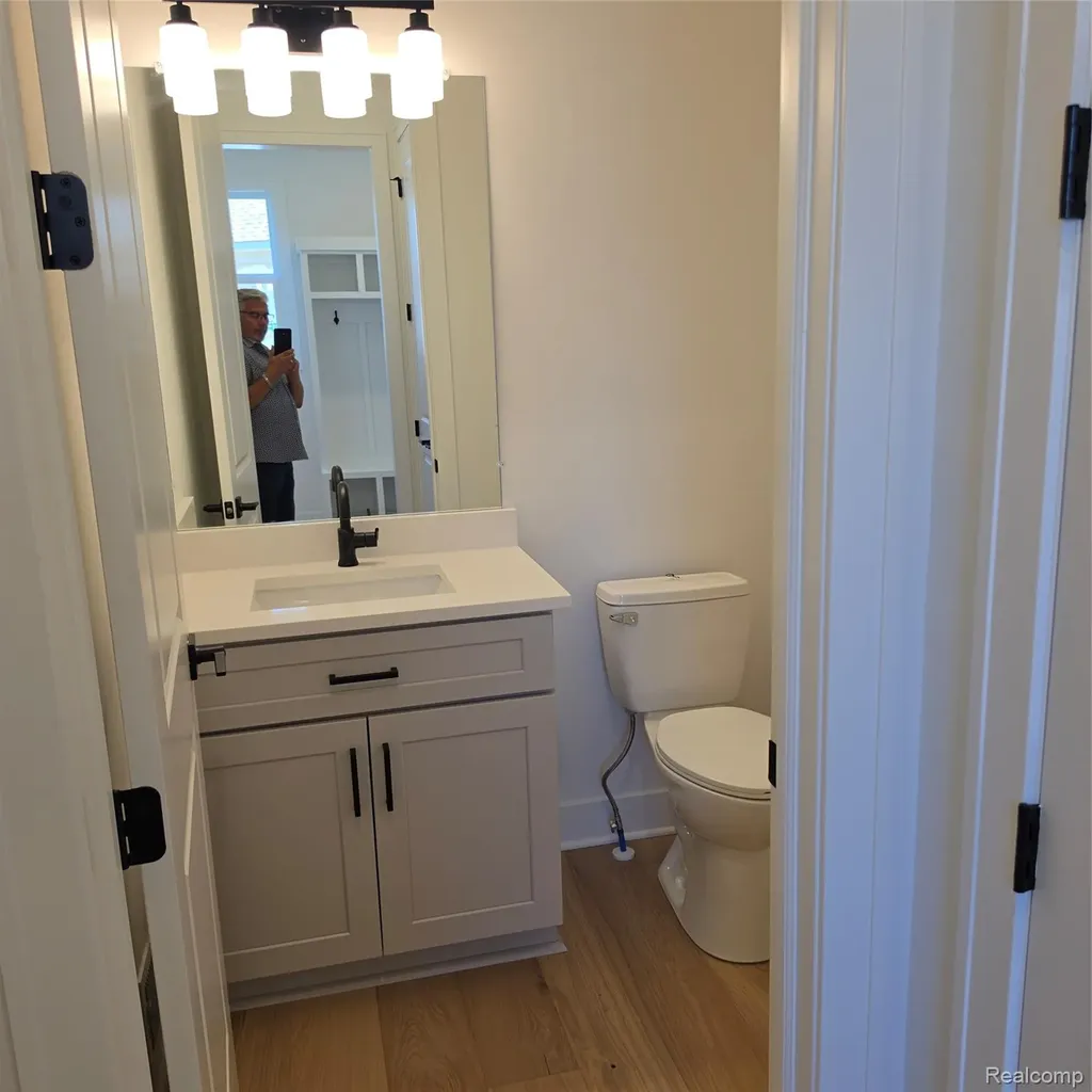 7338 Brys Drive Shelby Charter Township MI 48316