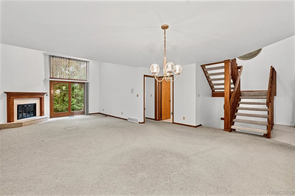 1448 Beaumont Court Flushing City MI 48433