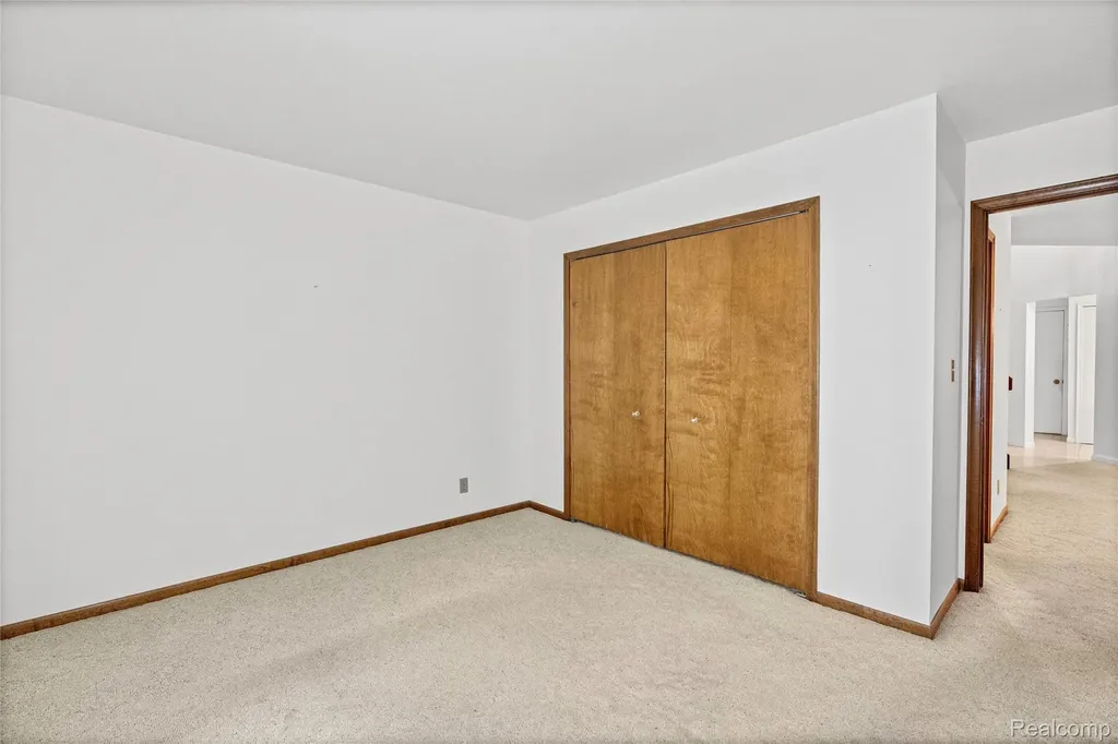 1448 Beaumont Court Flushing City MI 48433
