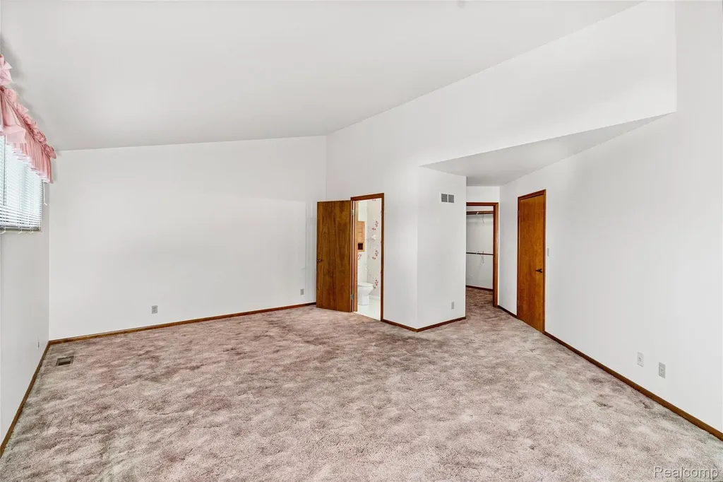1448 Beaumont Court Flushing City MI 48433