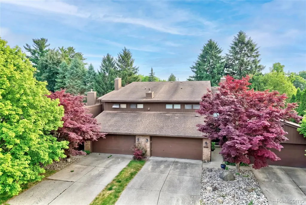 1448 Beaumont Court Flushing City MI 48433