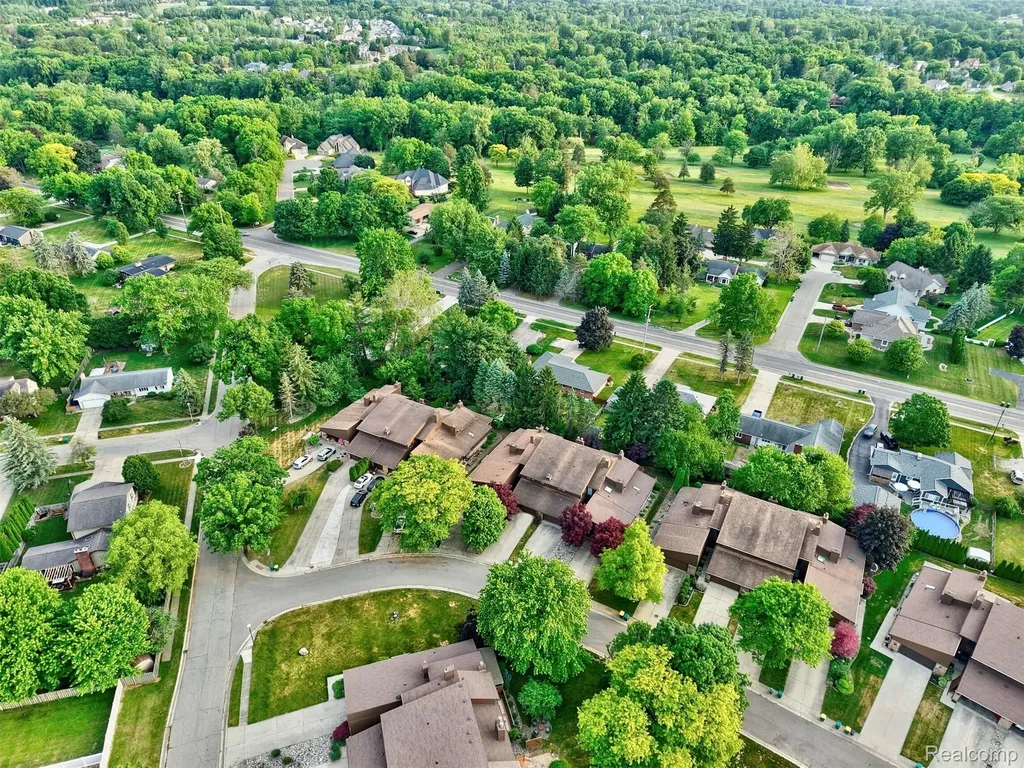 1448 Beaumont Court Flushing City MI 48433