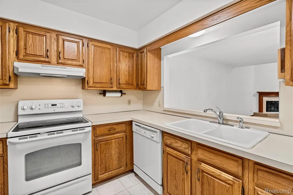 1448 Beaumont Court Flushing City MI 48433
