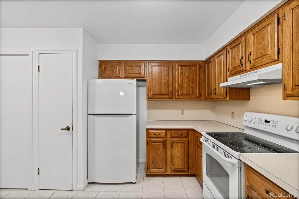 1448 Beaumont Court Flushing City MI 48433