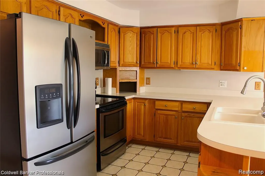 44227 Brandywyne Road Canton Charter Township MI 48187