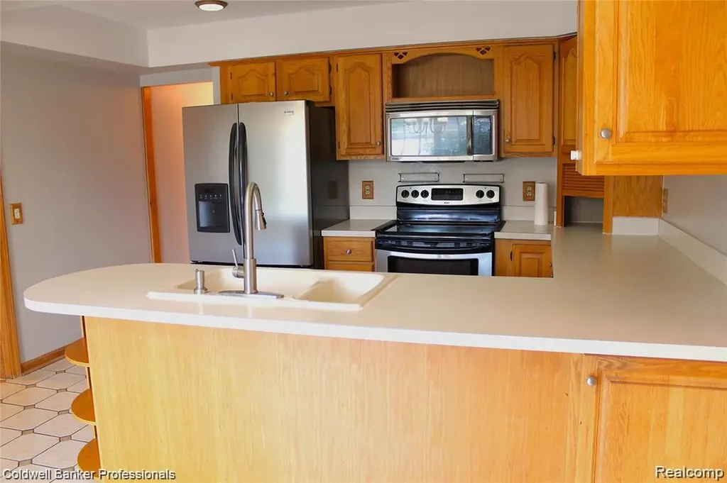 44227 Brandywyne Road Canton Charter Township MI 48187
