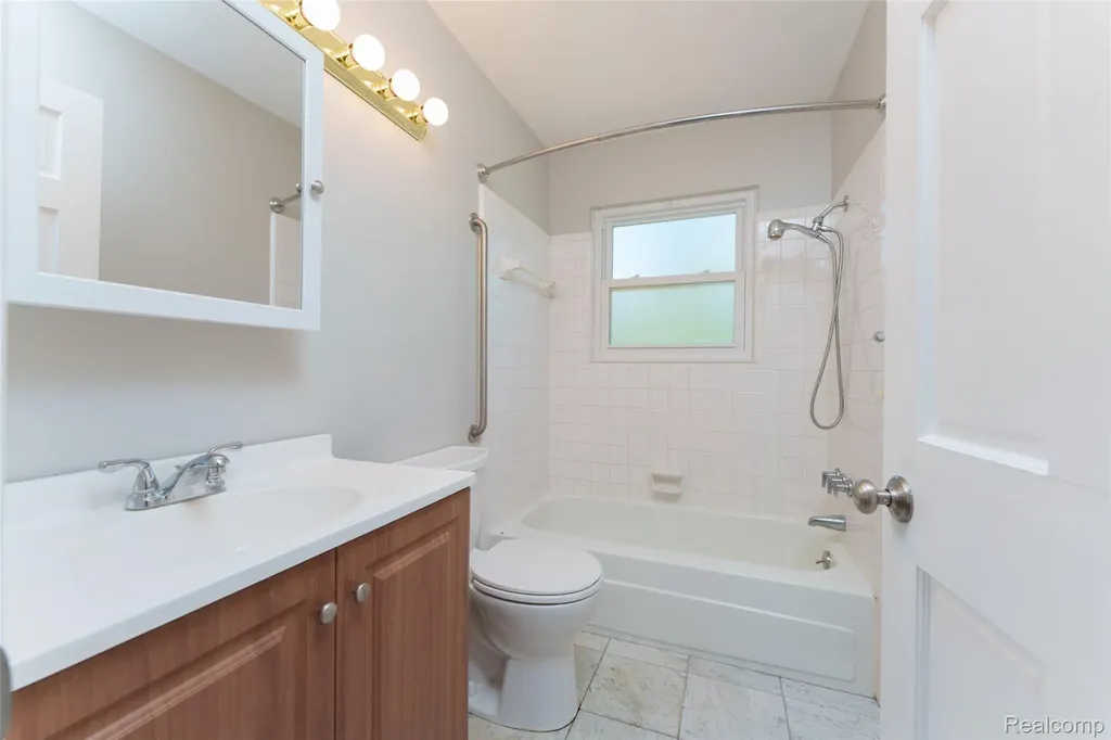 2653 Porcupine Trail Mayfield Township MI 48446