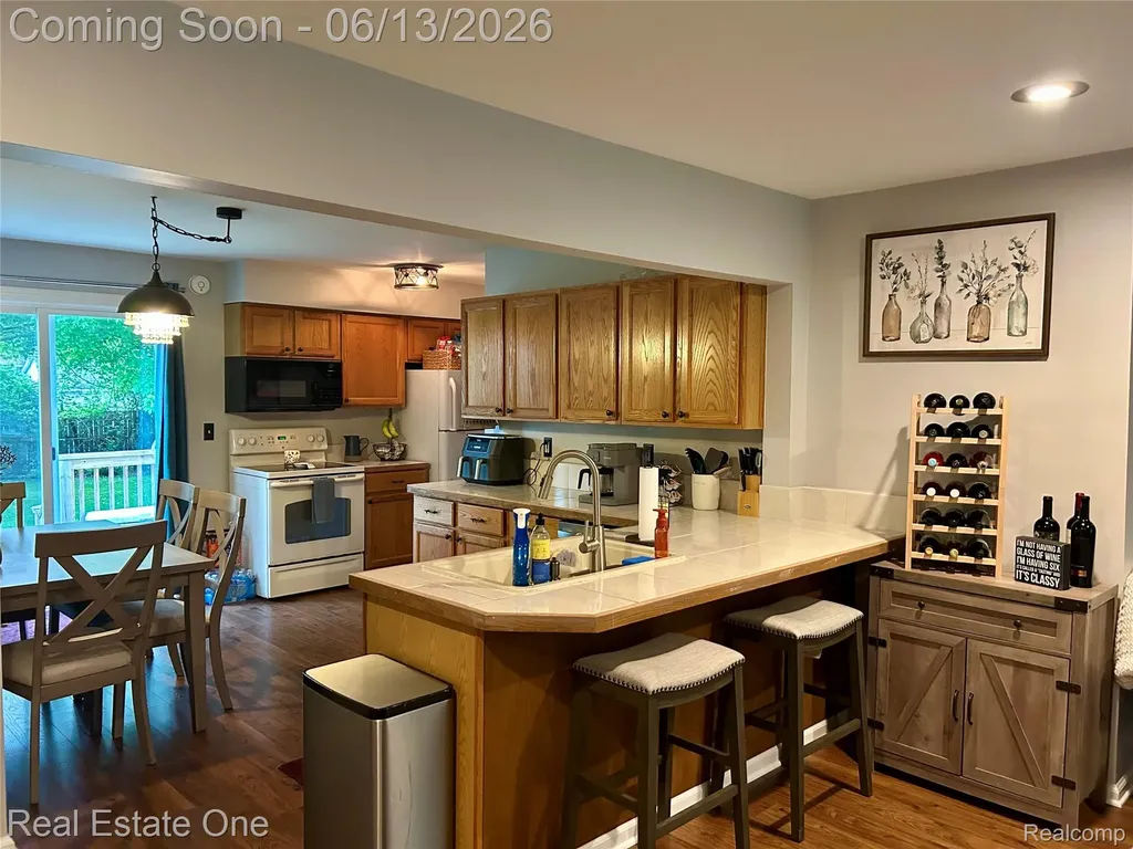 39621 Ormsby Street Clinton Charter Township MI 48036