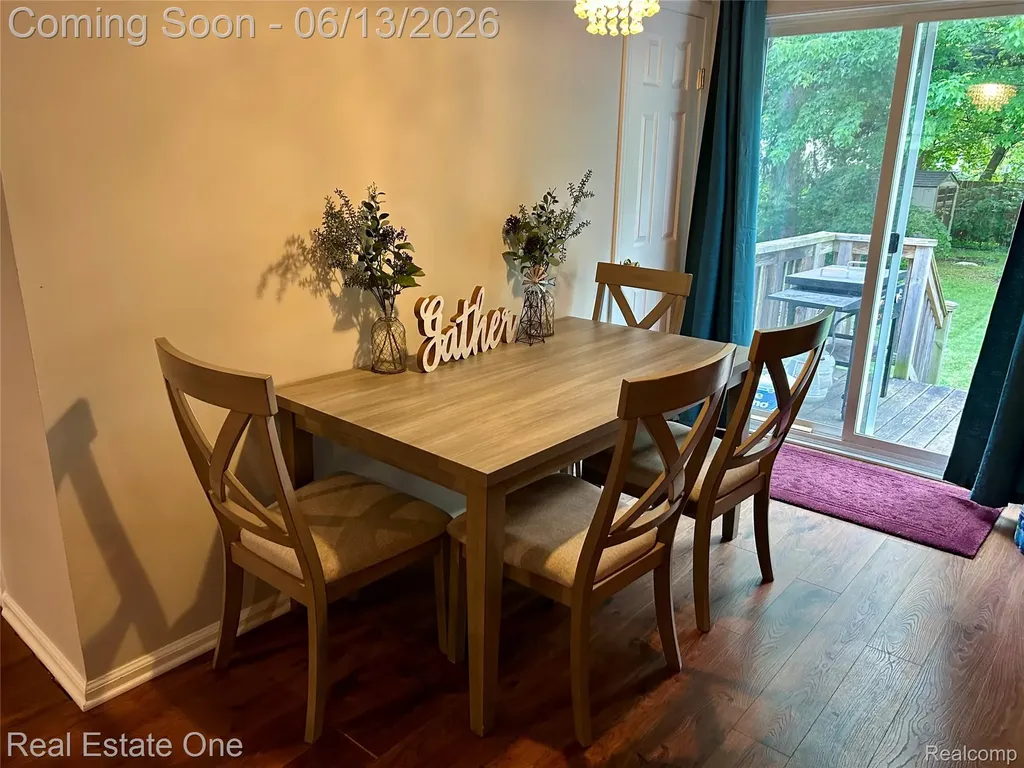 39621 Ormsby Street Clinton Charter Township MI 48036
