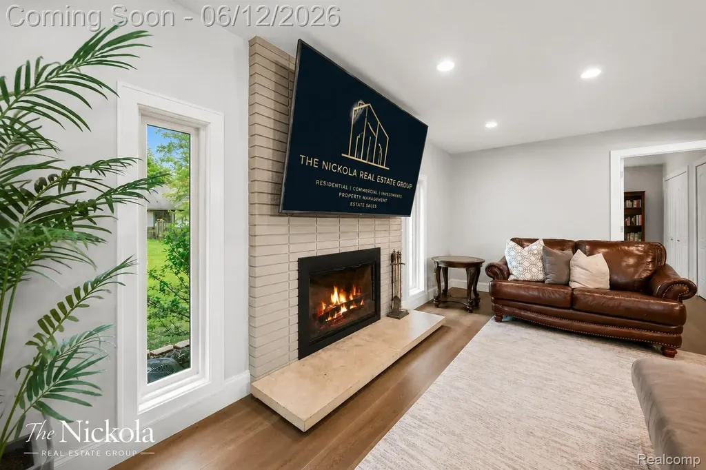 1580 Rockfield Drive Troy City MI 48085