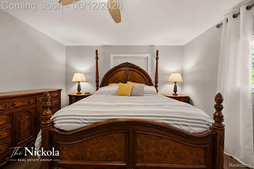 1580 Rockfield Drive Troy City MI 48085