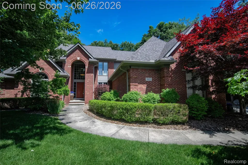 7422 Autumn Hill Drive West Bloomfield Charter Township MI 48323