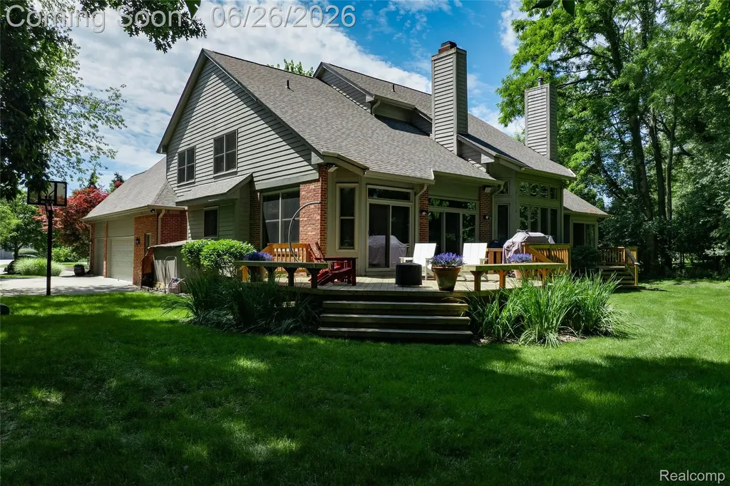 7422 Autumn Hill Drive West Bloomfield Charter Township MI 48323