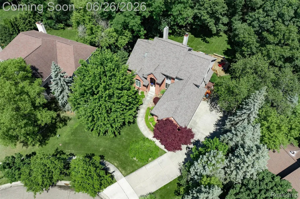 7422 Autumn Hill Drive West Bloomfield Charter Township MI 48323