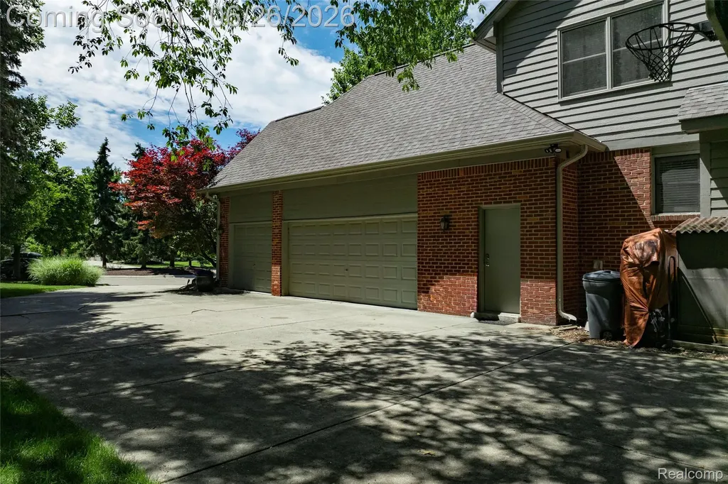 7422 Autumn Hill Drive West Bloomfield Charter Township MI 48323