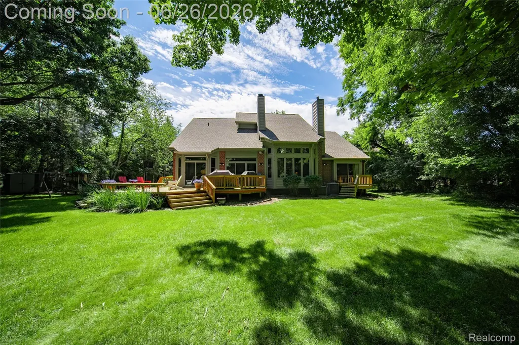 7422 Autumn Hill Drive West Bloomfield Charter Township MI 48323