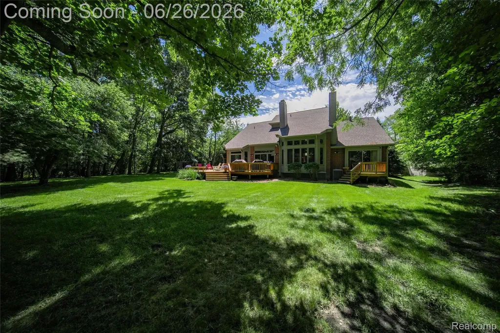 7422 Autumn Hill Drive West Bloomfield Charter Township MI 48323