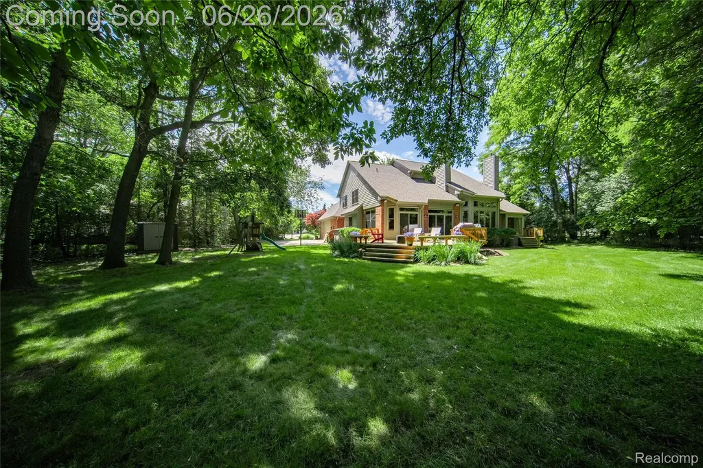 7422 Autumn Hill Drive West Bloomfield Charter Township MI 48323