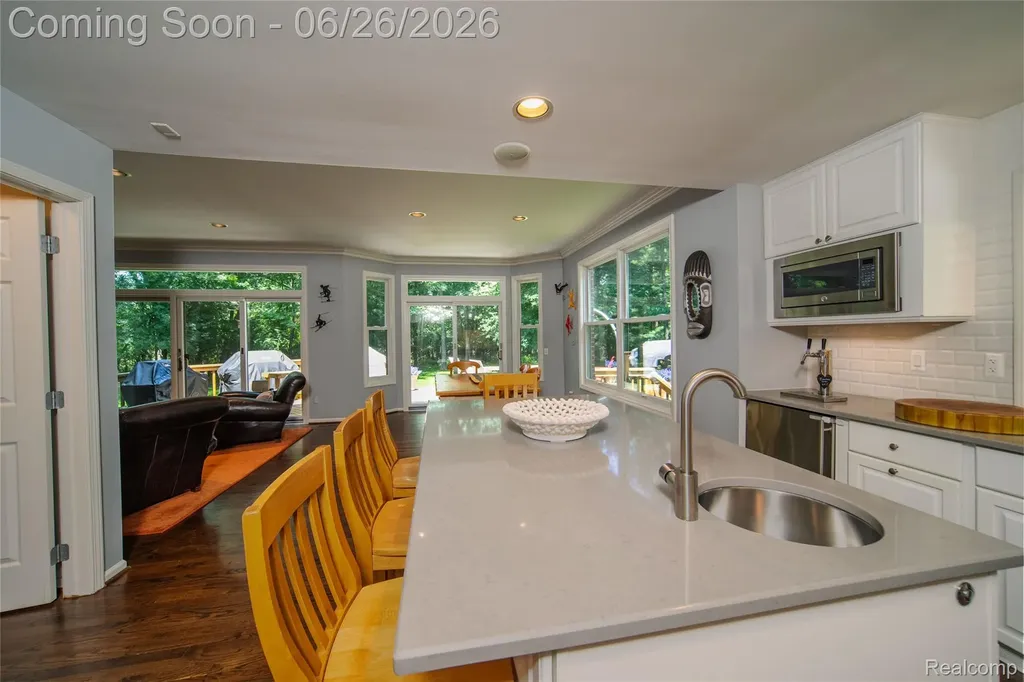 7422 Autumn Hill Drive West Bloomfield Charter Township MI 48323