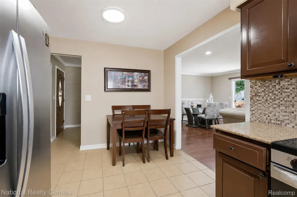 45375 Ronnen Drive Macomb Township MI 48044